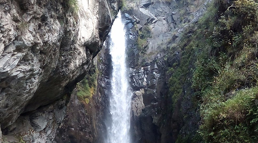 Thala Waterfall, Himachal Pradesh